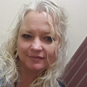 Meet your Posher, Tonya